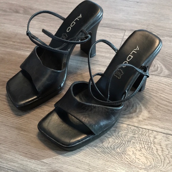 Black Aldo chunky heel leather sandal size 38